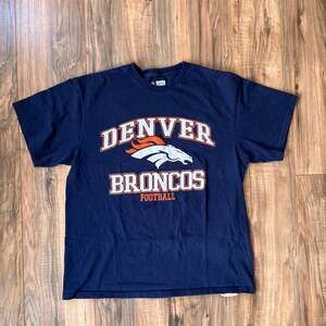 Vintage NFL Team Apparel Denver Broncos Football T-shirt Navy Blue - Large Size